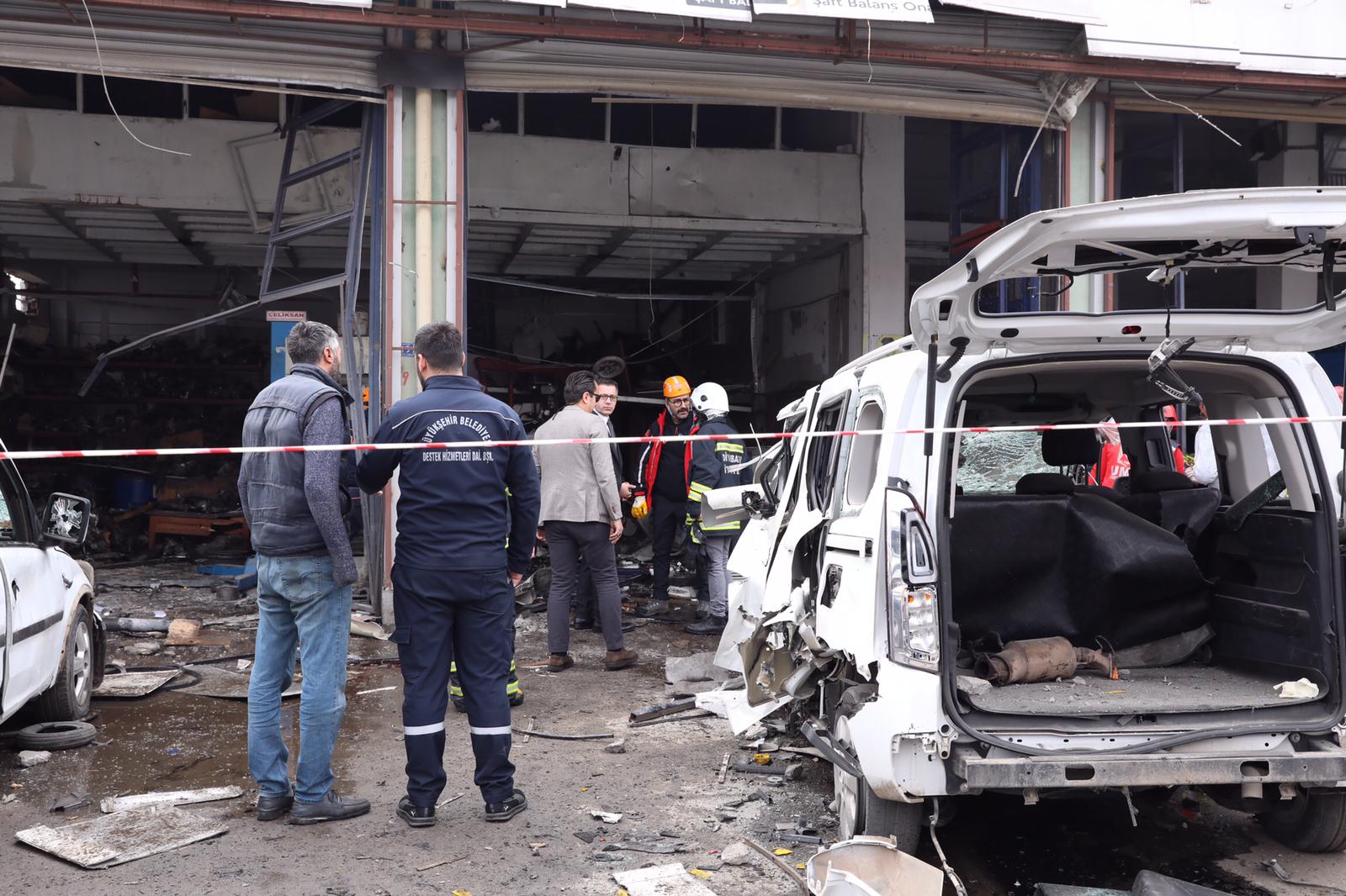 Diyarbakır'da sanayi sitesindeki bir işyerinde patlama: 5'i ağır 10 kişi yaralandı