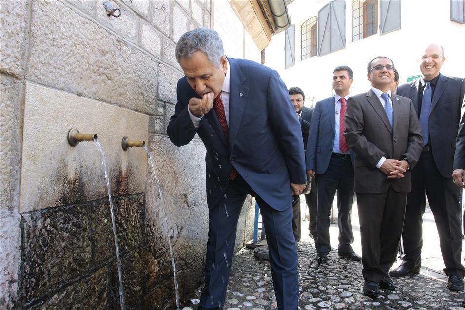 Bülent Arınç: Demek ki Evliya Çelebi bugünleri görseydi adam kahrından ölecekti