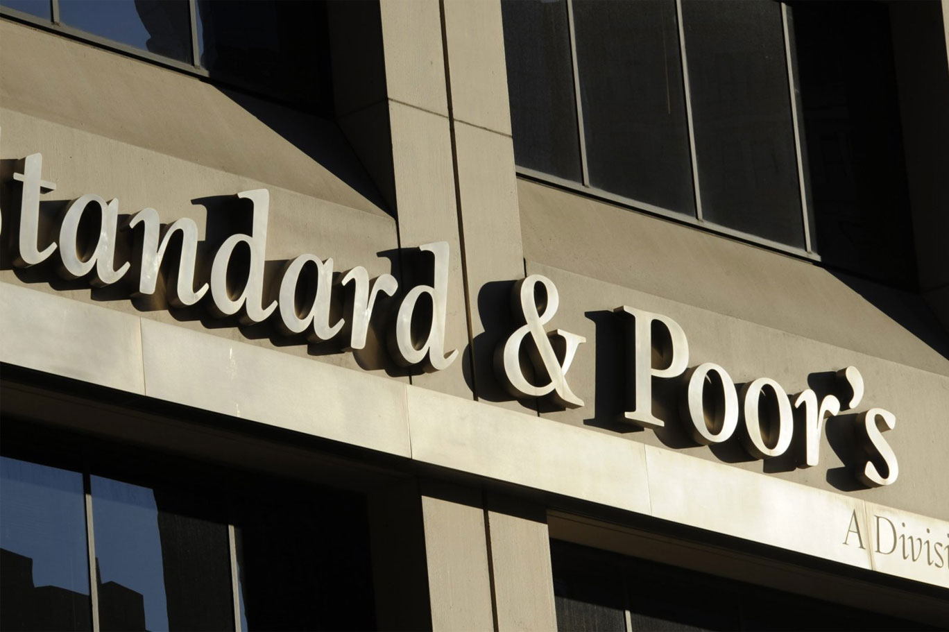 S&P Türkiye'nin büyüme tahminlerini düşürdü