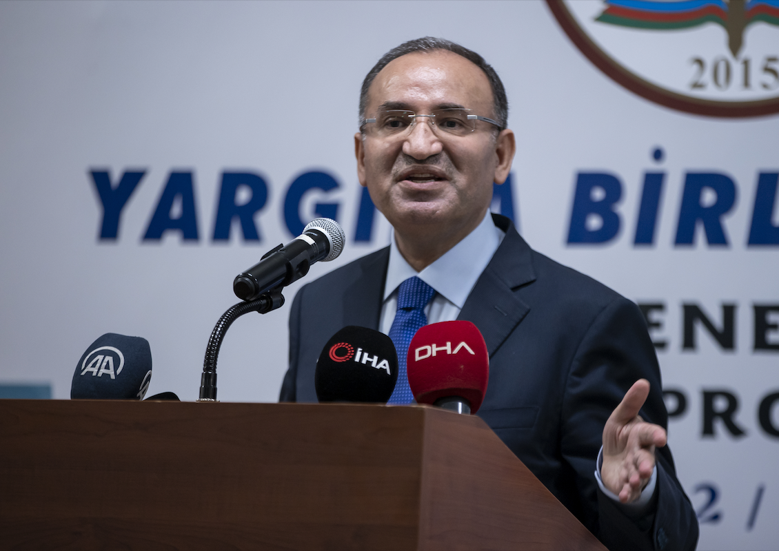 Adalet Bakanı Bozdağ: Yargının hakkını, hukukunu savunmak önce benim görevim