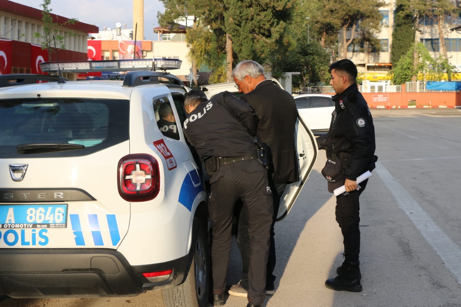 Adana'da 2 askerin şehit olduğu kazayla ilgili otomobil sürücüsü tutuklandı