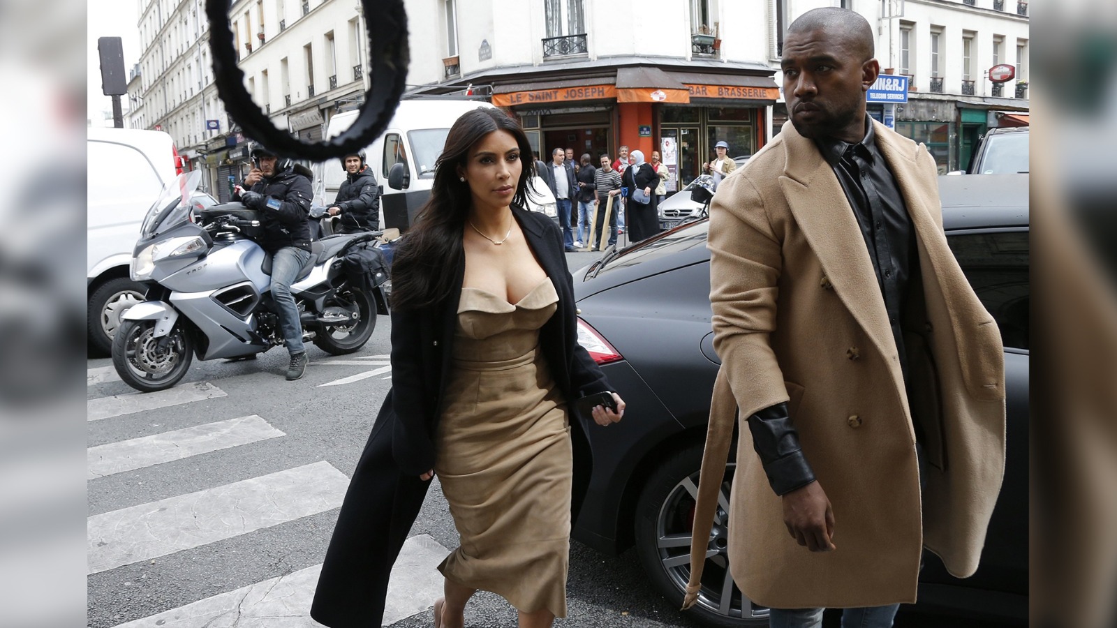 Kim Kardashian: Kanye West her şeyi bırakıp stilistim olmak istiyor