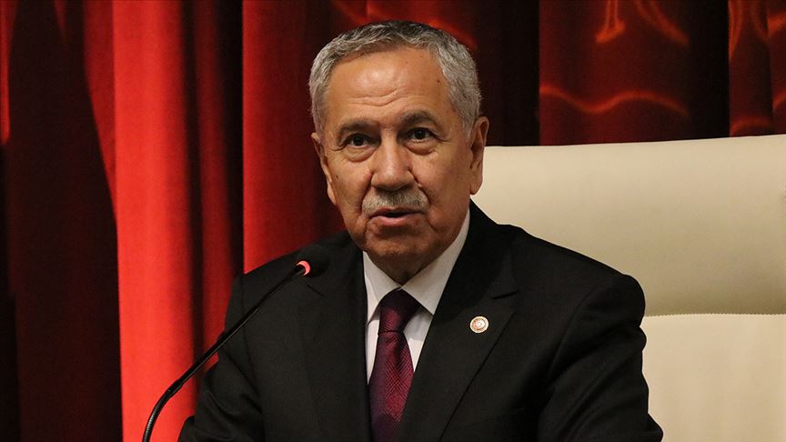 Arınç: Enflasyon yüzde 60'ı bulmuşsa milleti hitabet ile coşturamaz, konuşmayla aldatamazsınız