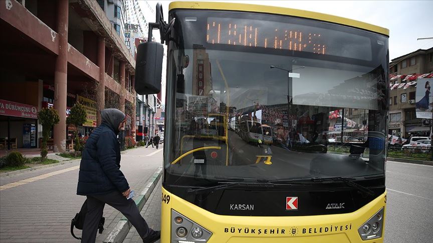 Yaşının büyük olması nedeniyle indirimli toplu taşıma kartı verilmeyen öğrencinin talebi KDK'nin kararıyla karşılandı