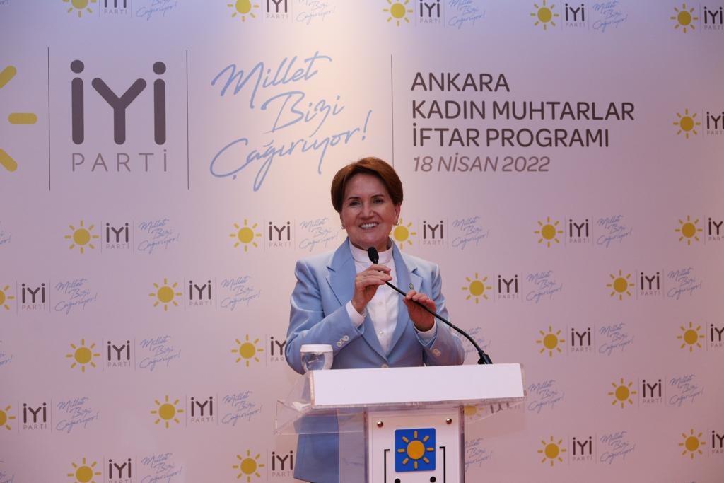 Akşener: Partili cumhurbaşkanlığı, Türkiye'yi yok etme yolunda gidiyor