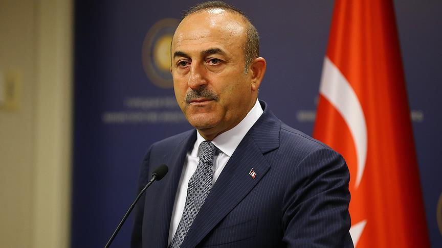 Çavuşoğlu: Suriye'ye giden Rus uçaklarına hava sahasını kapattık