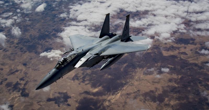 F 15 savaş uçağı