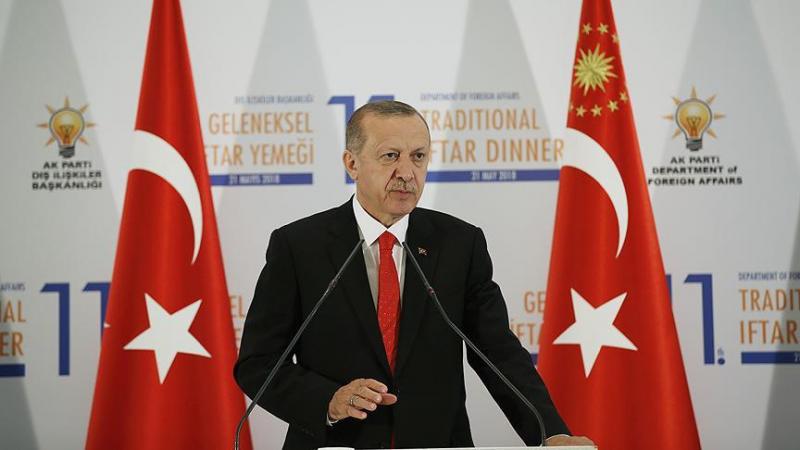 AA Erdoğan büyükelçi iftar.jpg