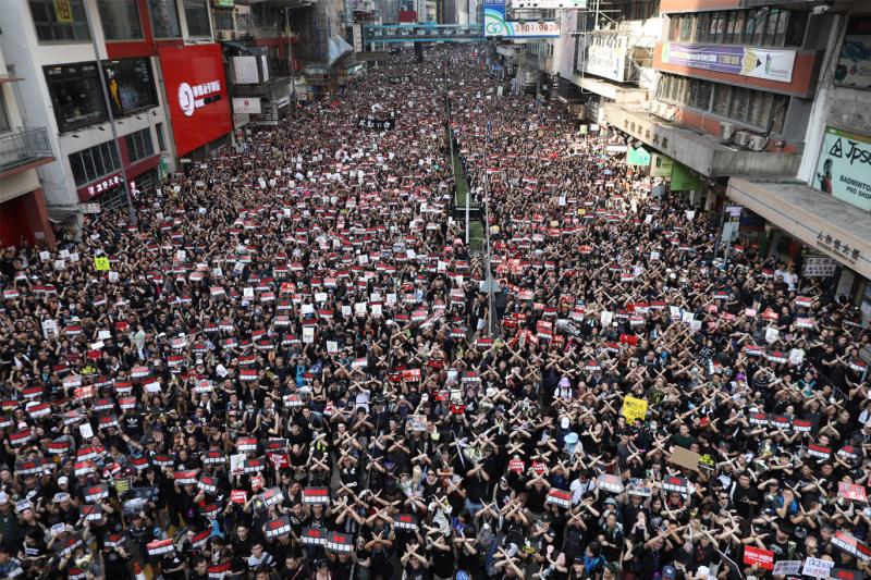 16 HAZİRAN - Hong Kong Protestolar - AA.jpg