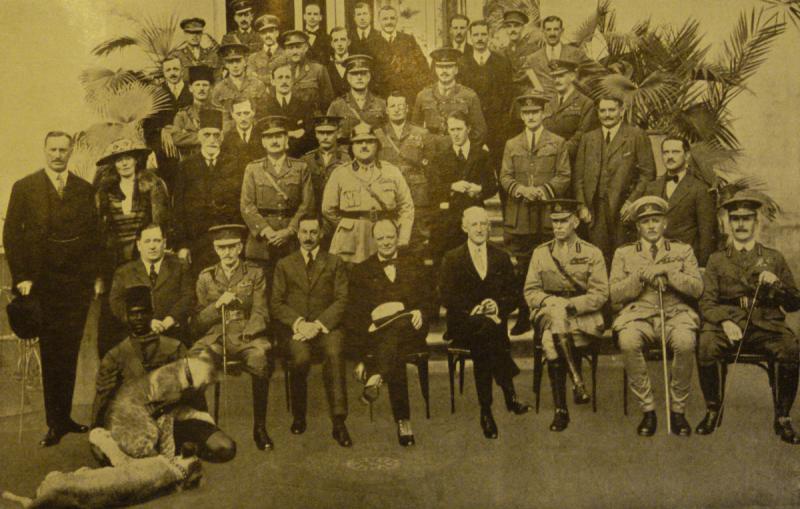 1921 Kahire Konferansında Gertrude Bell.jpg