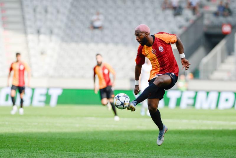 Ryan Babel - AA.jpg