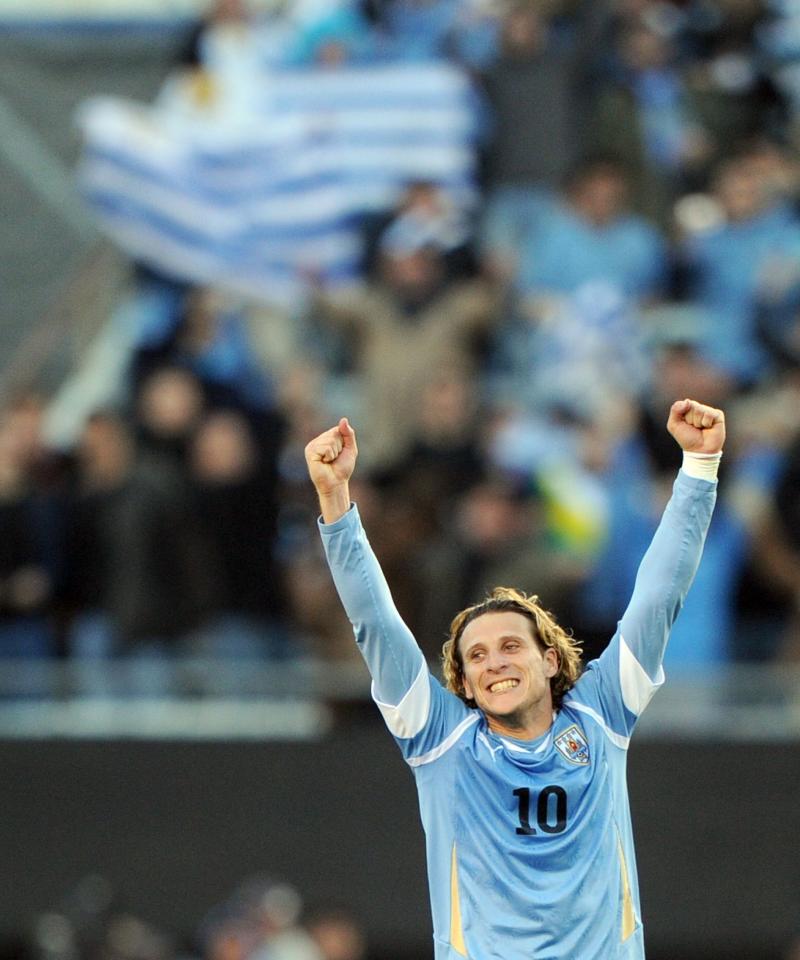 Diego Forlan1 - AFP.jpg