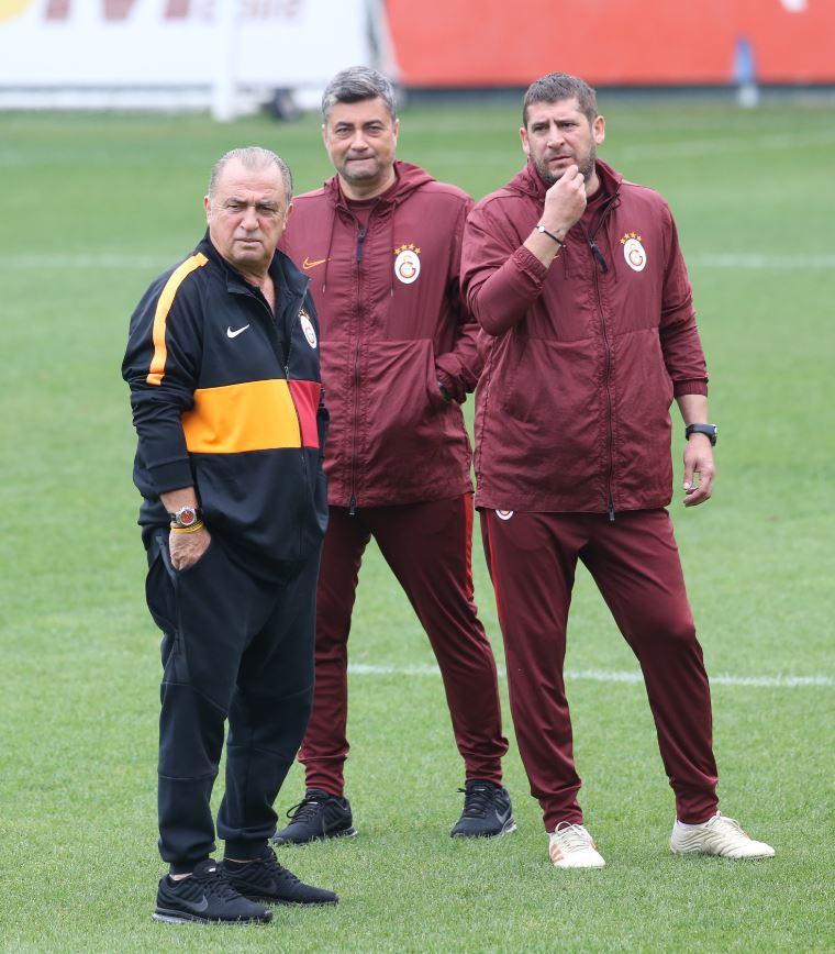 Terim ve yardımcıları-AA.jpg