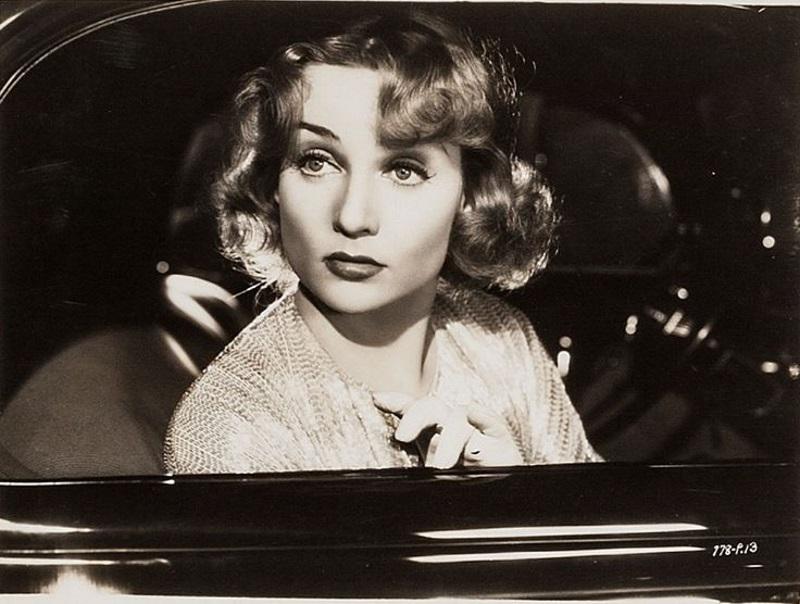 Carole Lombard - IMDb.jpg