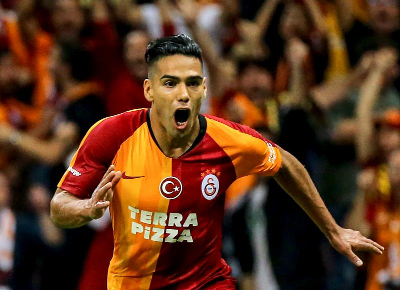 Radamel Falcao ilk maç (12).jpg