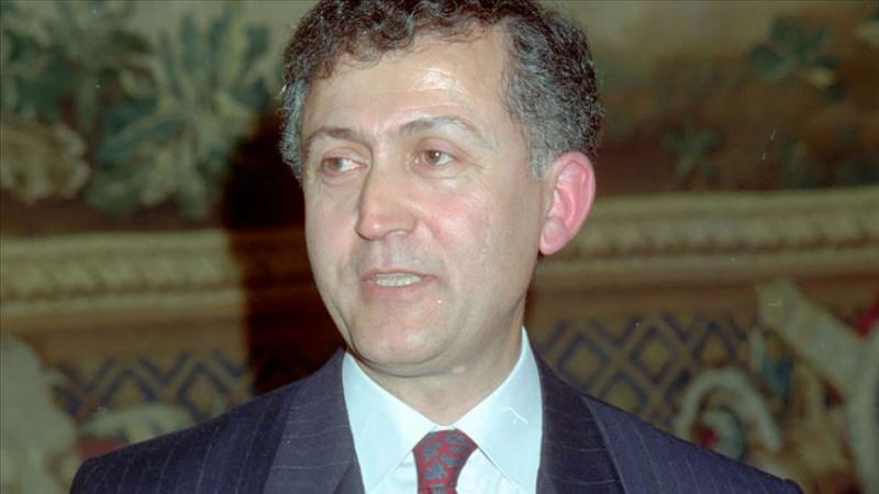 ahmet taner kışlalı.jpg