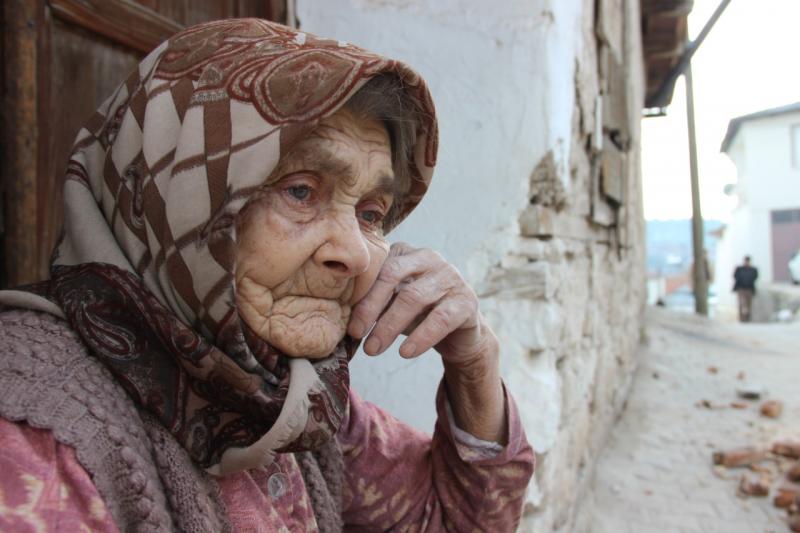 Manisa Akhisar deprem İHA.jpg