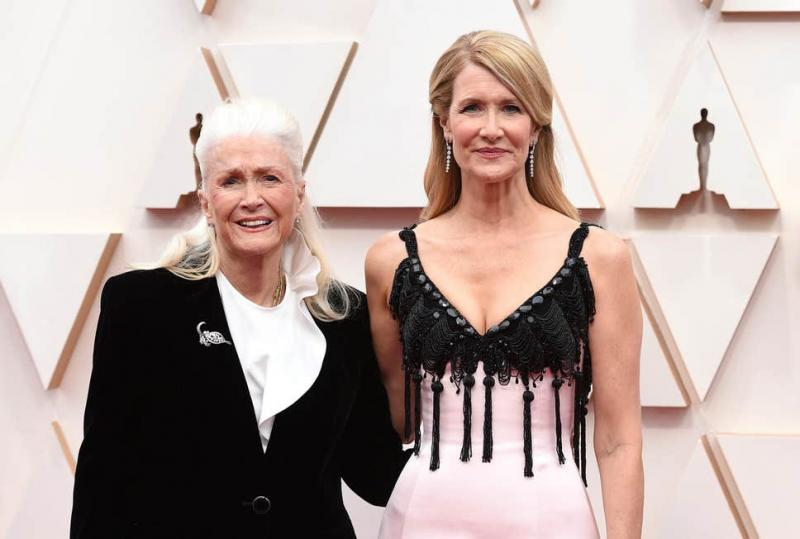 laura dern -AP.jpg