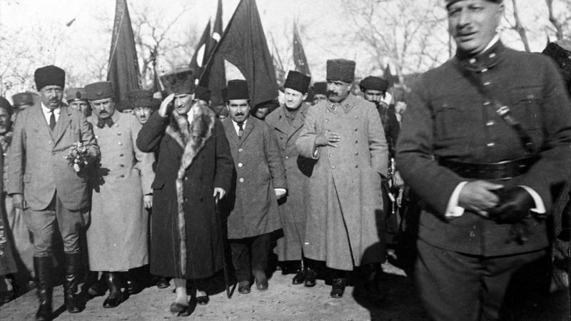 atatürk kazım paşa.jpg