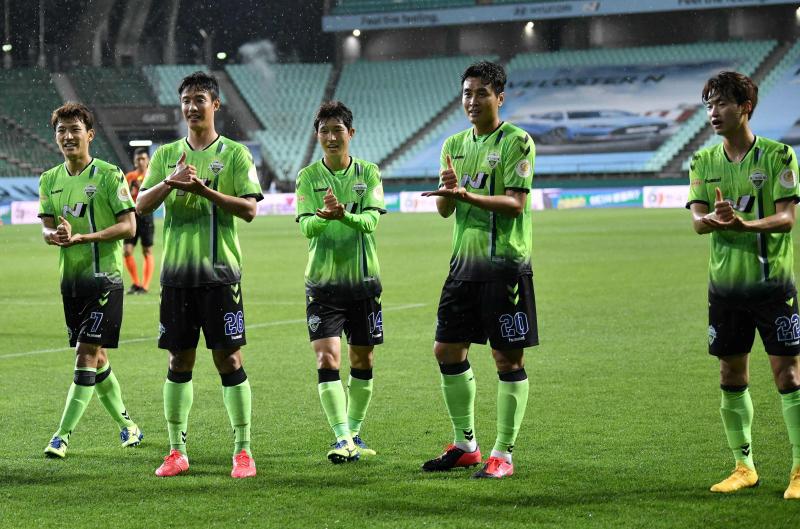 Jeonbuk-Suwon-AFP2.jpg