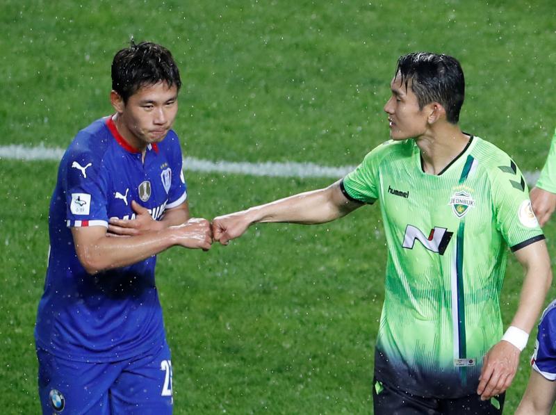 Jeonbuk-Suwon-Reuters.jpg