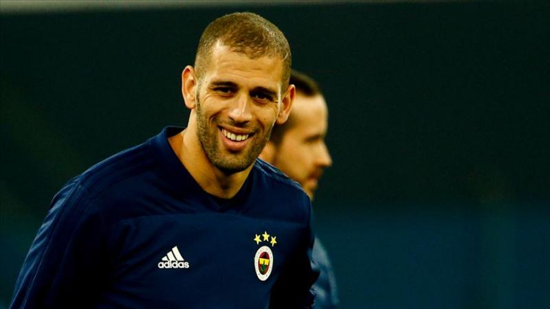 Islam Slimani - AA.jpg