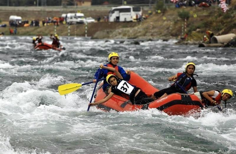 Hakkari’de rafting sporu gelişiyor (5).jpg