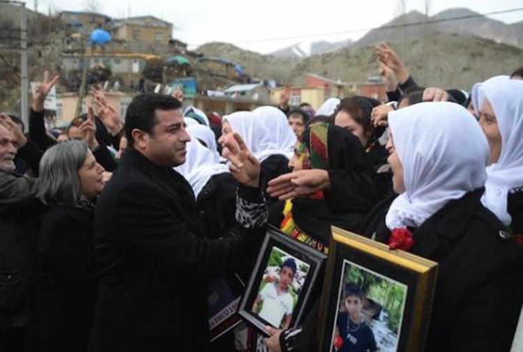 Selahattin Demirtaş Roboskili Ailelelerle