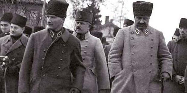 kazım paşa atatürk 2 (1).jpg