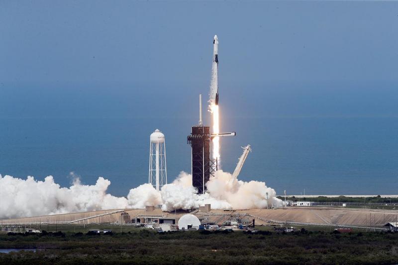 spacex Fotoğraf AP.jpg