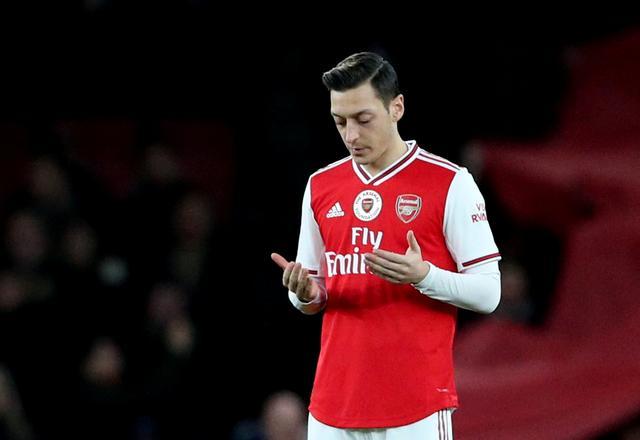 Mesut Özil-Reuters5.jpg