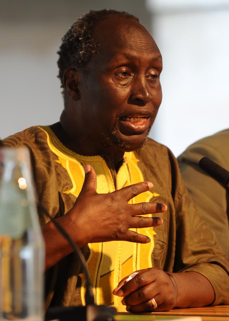 Ngũgĩ wa Thiong'o Wikipedia.jpg