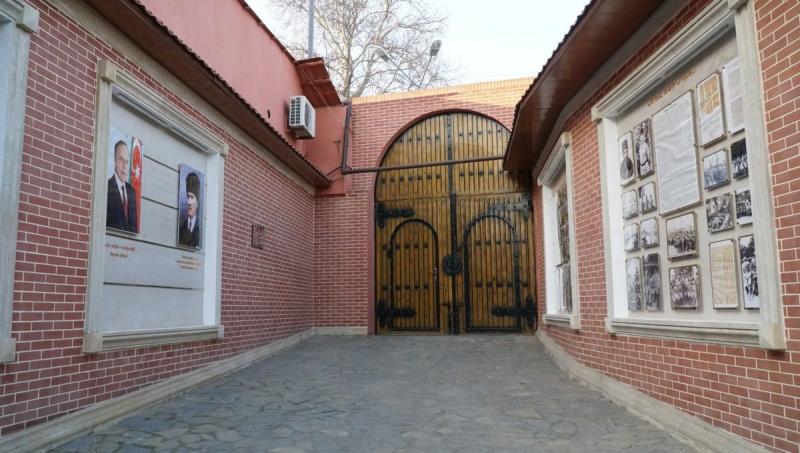 TİKA tarafından Gence’de restore edilerek müzeye dönüştürülen, Nuri Paşa’nın kaldığı ve karargâh olarak kullandığı ev..jpg