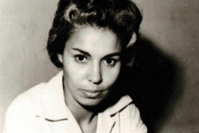 Nevval El Saadawi'nin gençlik fotoğrafı-kaynak-El Ahbar gazetesi.jpg