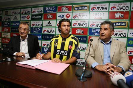 Burak Yılmaz-Fenerbahce.jpg