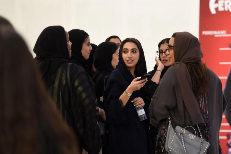 Son bir yıl içinde Suudili kadınların konumuna ilişkin kanunlarda lehte bazı düzenlemeler yapıldı. .jpg