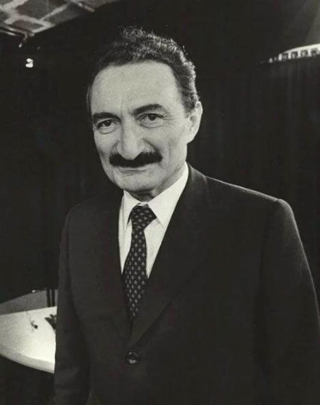 Bülent Ecevit.jpg