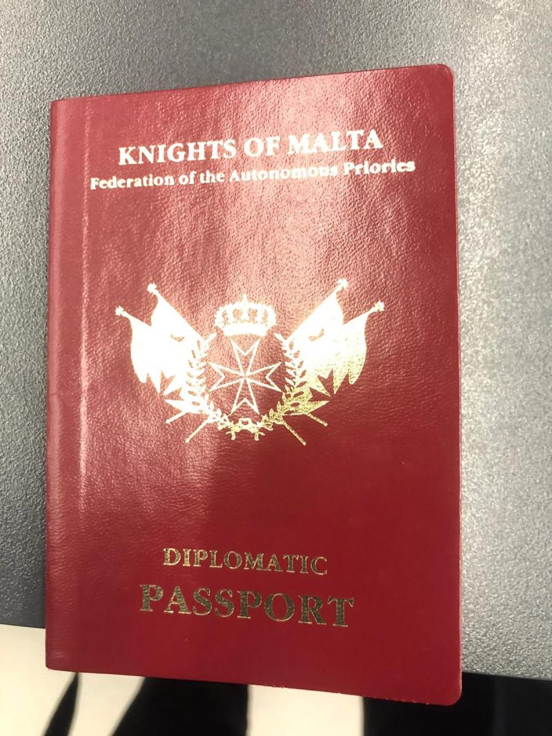 Malta Şövalyeleri Diplomatik Pasaportu.jpg