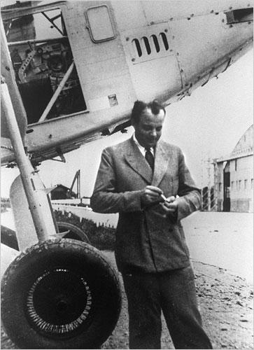 Antoine de Saint-Exupéry Wikipedia.jpg