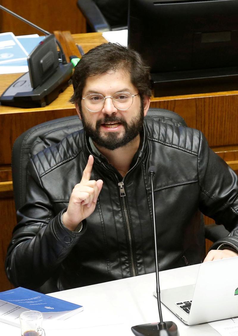 gabriel boric reuters.jpg