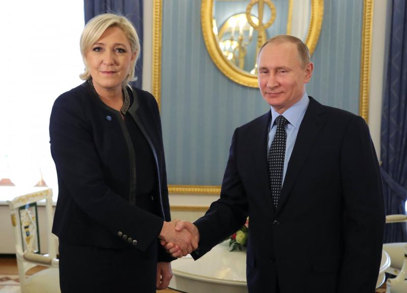 le-pen-putin reuters.jpg