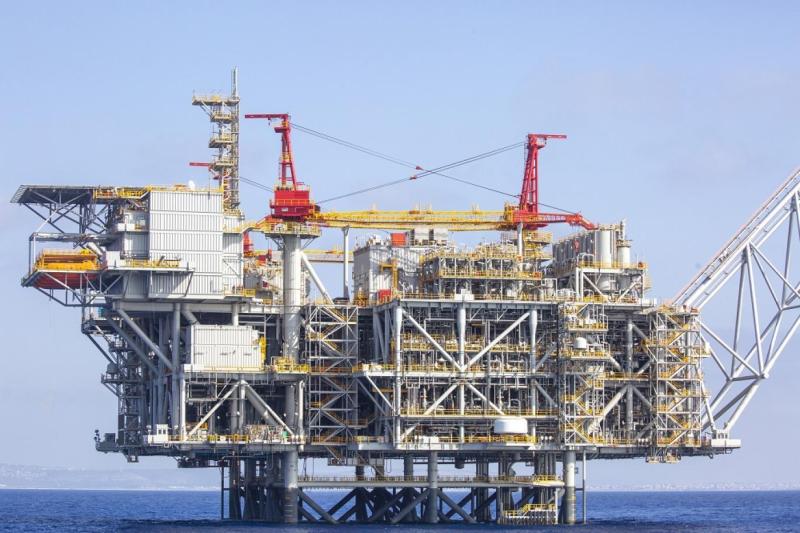 Lübnan kıta sahanlığındaki Kariş bölgesinde doğal gaz çıkarma platformu. Kaynak-AP. .jpg