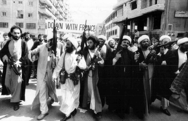 Beyrut'ta Hizbullah Milisleri, 1987. Kaynak-Pinterest.jpg