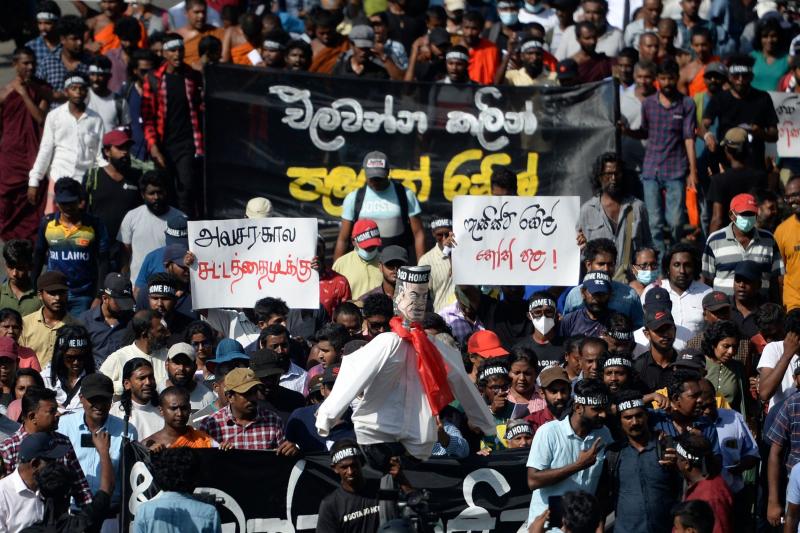 Wickremesinghe protesto ediliyor