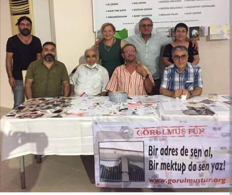 78'ler Görülmüştür grubu Ses Sanatçısı Kadir Çat ile....jpg 78'ler Görülmüştür grubu Ses Sanatçısı Kadir Çat ile....jpg
