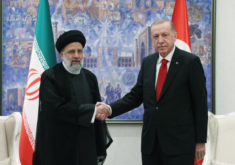 AA-20220916-28916369-28916368-CUMHURBASKANI_ERDOGAN_IRAN_CUMHURBASKANI_REISI_ILE_GORUSTU.jpg