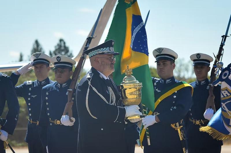 Ton Molina Fotoarena.jpg