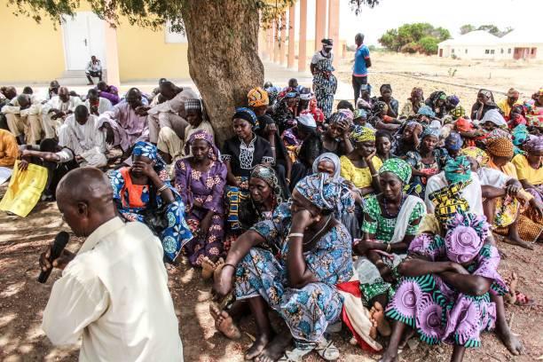 Nijerya’daki Chibok yerel hükümeti, yaklaşık 112’si hala kayıp olduğu için Chibok okulundan kaçırılan kızları anıyor.jpg