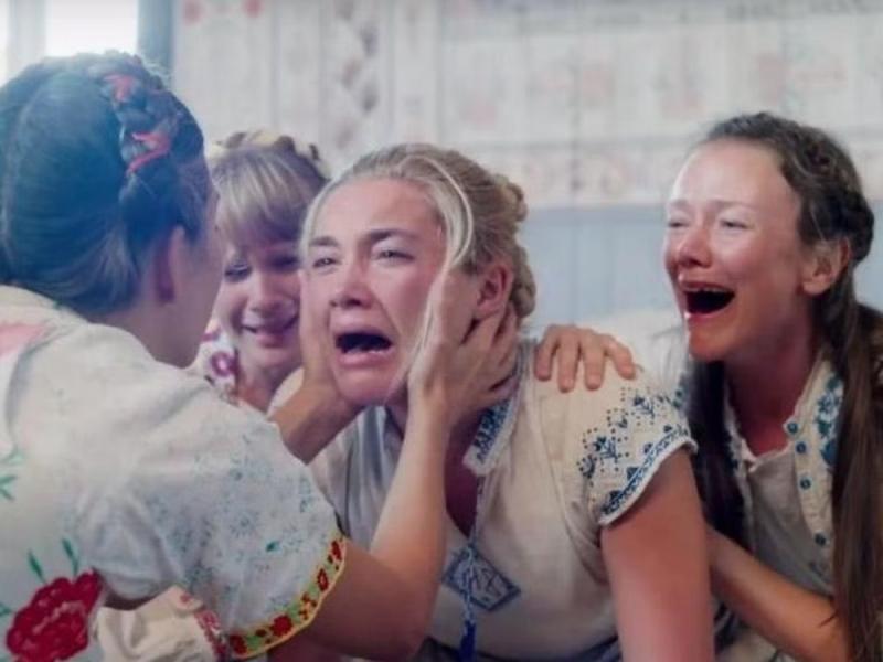 Florence-Pugh-in-Midsommar.jpg