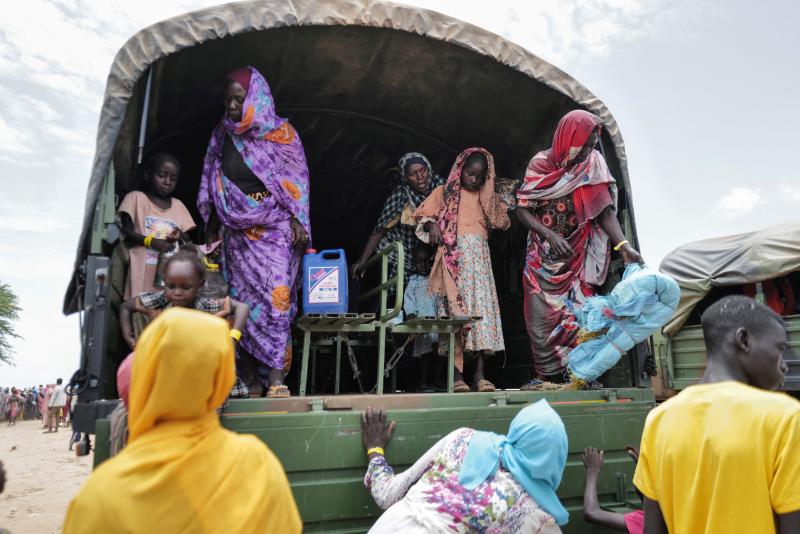 2023-07-25T213018Z_1472970050_RC28A2AHOXPM_RTRMADP_3_SUDAN-POLITICS-CHAD-REFUGEES.JPG